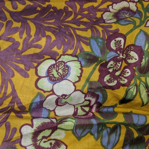 Pleated skirt - Picture 3 of 7